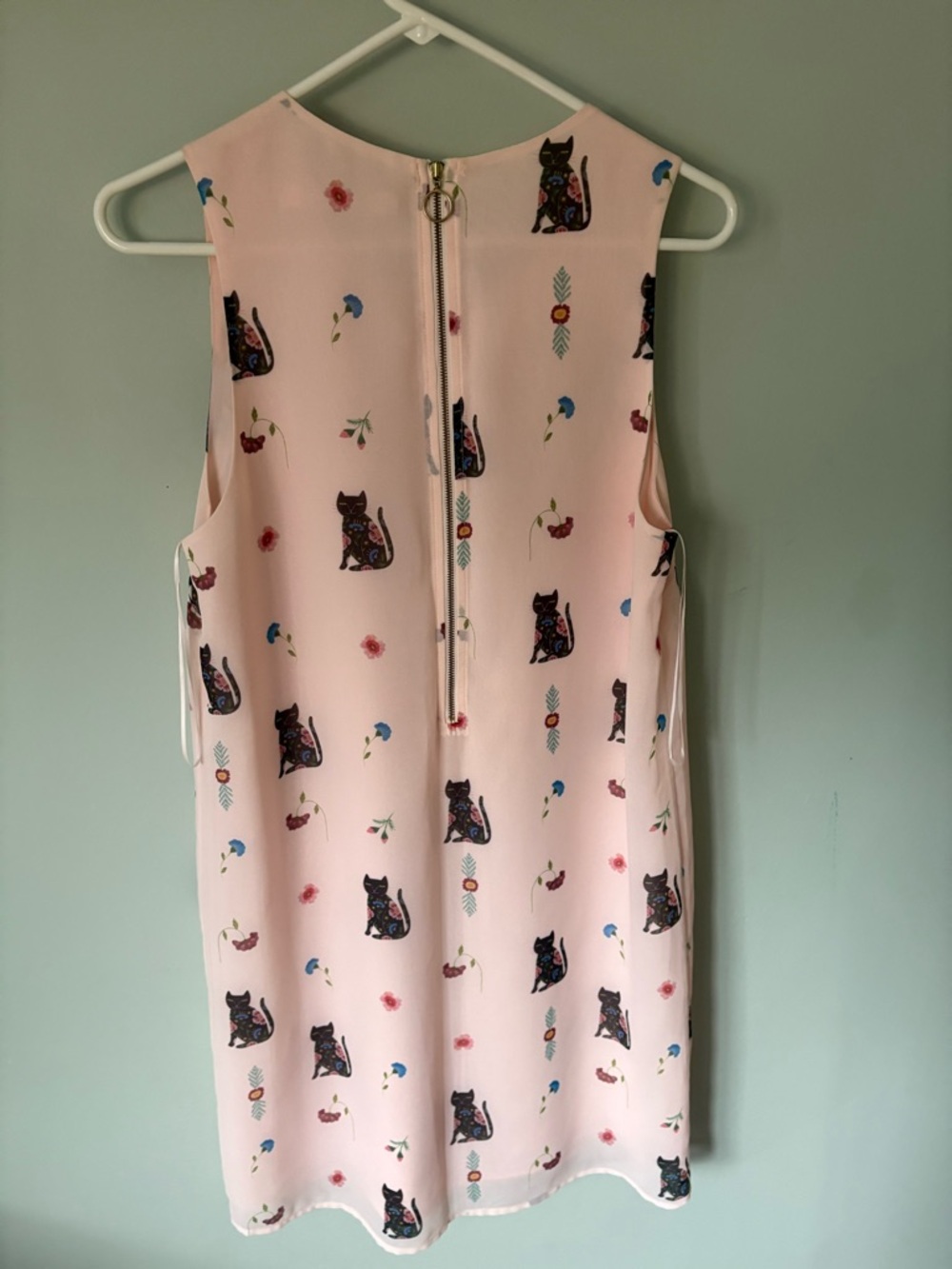 Simons Light Pink Shift Dress with Cat Print - Picture 3 of 5